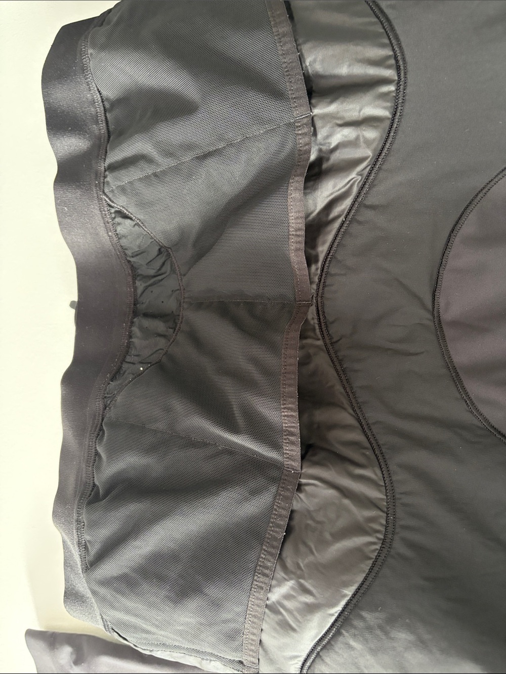 lululemon athletica Women's Black Runner’s jacket - Picture 6 of 7